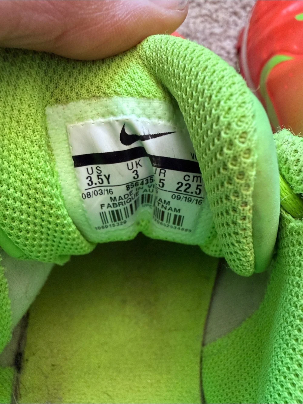 Nike Kids Hyperdiamond 2 Keystone cleats size 3.5